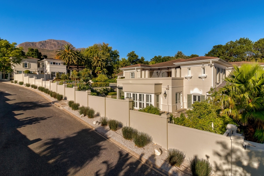 9 Bedroom Property for Sale in Parel Vallei Western Cape